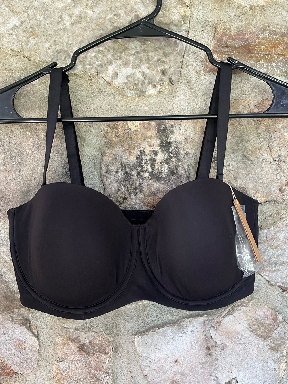 NWT Shapellx Bare Essentials AirSlim Convertible Strapless Push Up Bra 38DD